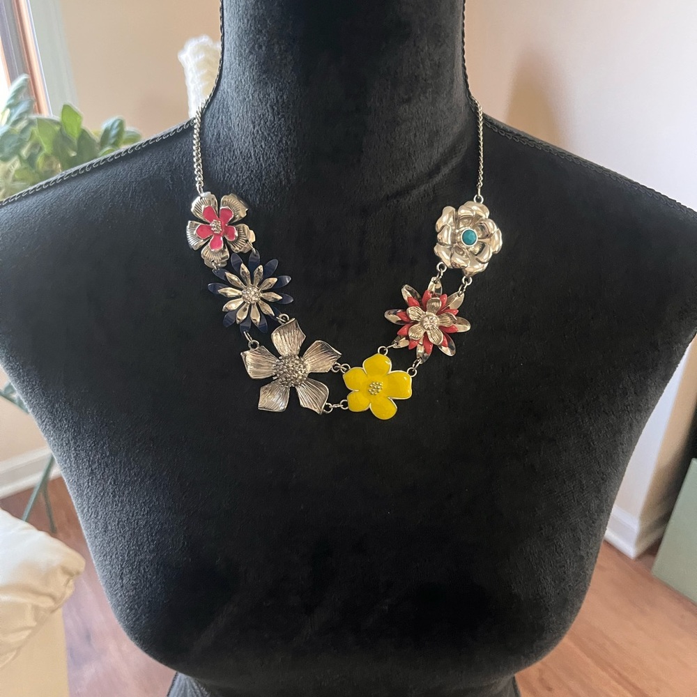 Multicolored floral statement necklace - Picture 1 of 2